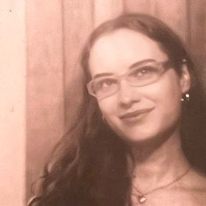 Meet your Posher, Valerie